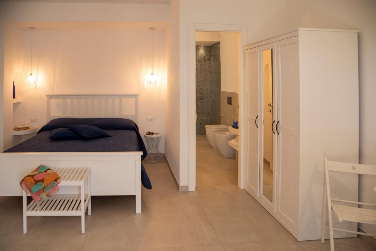 Maridea - Les Suites Du Soleil Ponza Exterior foto